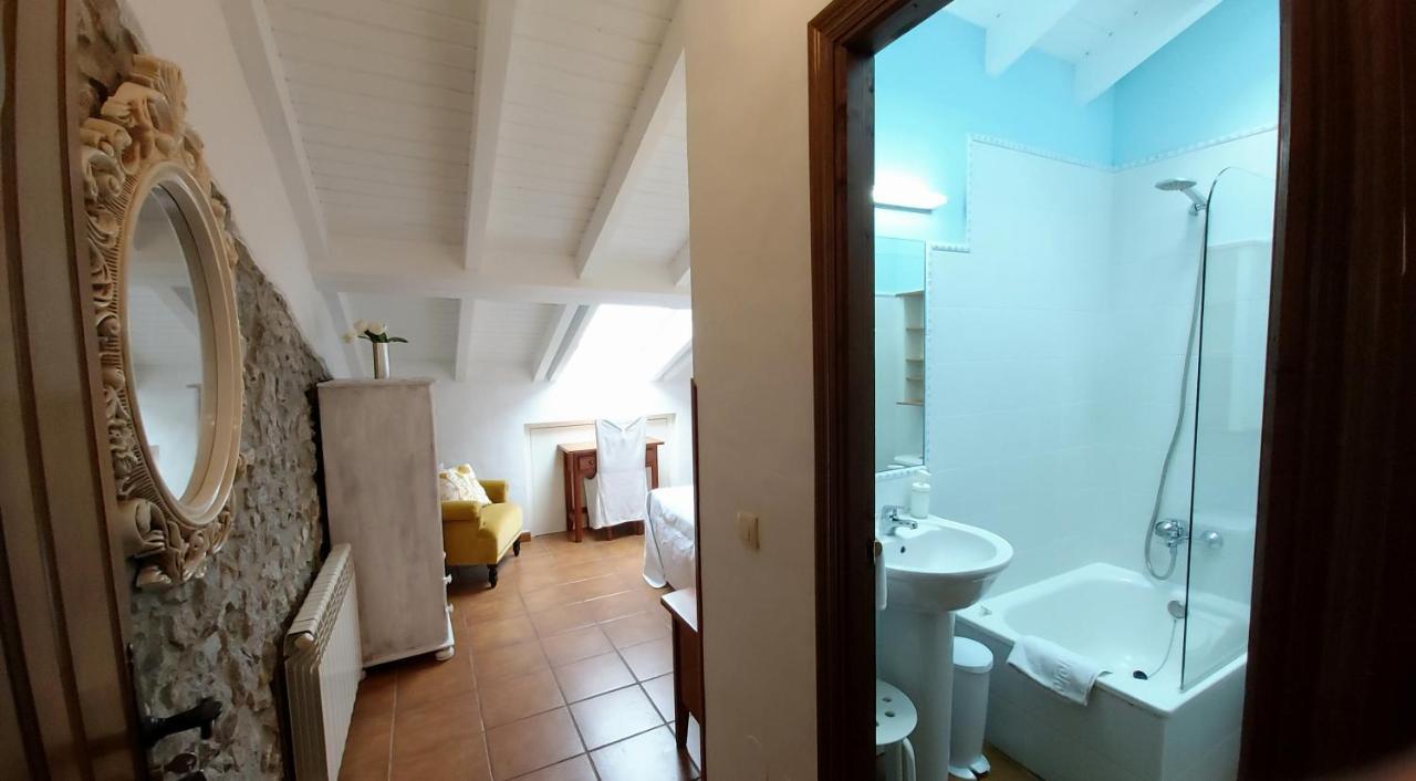 El Juacu Guest House Llanes Ngoại thất bức ảnh